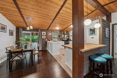 10517 Matthews Way, Anderson Island, WA 98303 - Photo 17