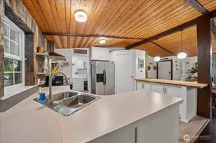 10517 Matthews Way, Anderson Island, WA 98303 - Photo 21