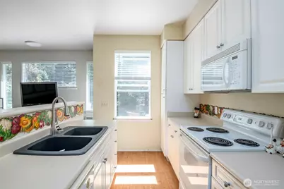 15150 140th Way SE #B103, Renton, WA 98058 - Photo 11