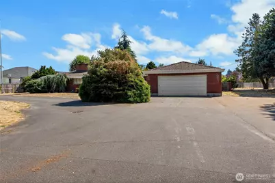 2222 176th Street E, Tacoma, WA 98445 - Photo 5
