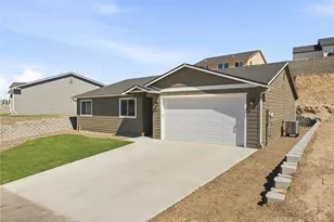 1987 N May Ct, East Wenatchee, WA 98802 - Photo 3