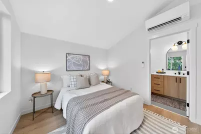 8510 15th Avenue NE, Seattle, WA 98115 - Photo 19
