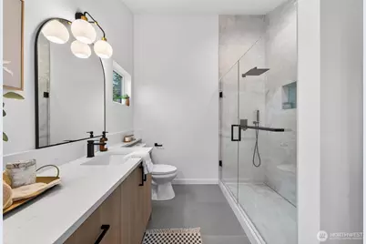 8510 15th Avenue NE, Seattle, WA 98115 - Photo 17