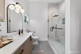 8510 15th Ave NE, Seattle, WA 98115 - Photo 17