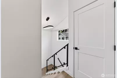 8510 15th Avenue NE, Seattle, WA 98115 - Photo 11