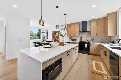 8512 15th Avenue NE, Seattle, WA 98115 - Photo 5