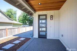 2746 Sunset Ct, Steilacoom, WA 98388 - Photo 5