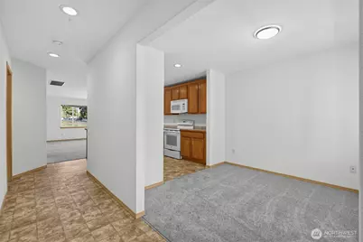 10129 19th Avenue S, Tacoma, WA 98444 - Photo 15