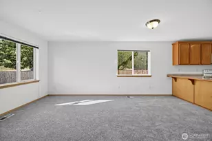 10129 19th Ave S, Tacoma, WA 98444 - Photo 9
