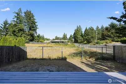 10129 19th Avenue S, Tacoma, WA 98444 - Photo 31