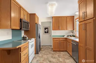 12740 SE 167th St, Renton, WA 98058 - Photo 11