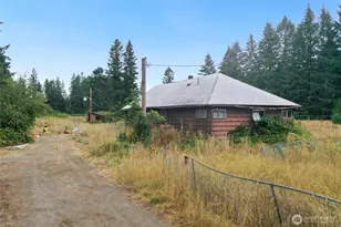 10108 138th Ave SE, Rainier, WA 98576 - Photo 5