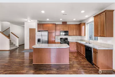 908 138th Place SW, Everett, WA 98204 - Photo 9