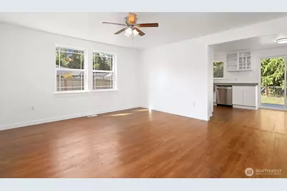 904 Sapp Place, Sedro Woolley, WA 98284 - Photo 3