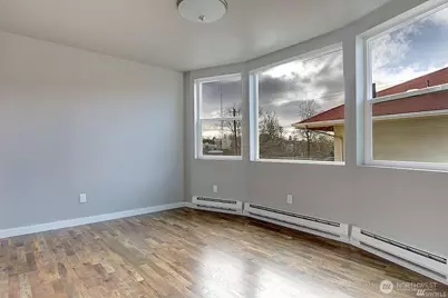 1906 3rd Avenue W #2, Seattle, WA 98119 - Photo 9