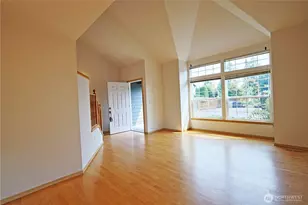 4006 NE 18th St, Renton, WA 98056 - Photo 7