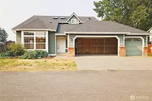 4006 NE 18th St, Renton, WA 98056 - Photo 1