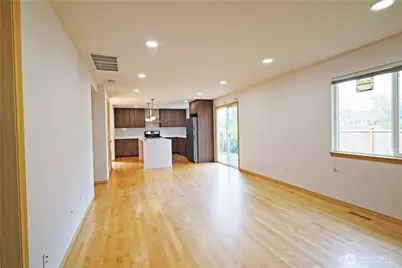 4006 NE 18th Street, Renton, WA 98056 - Photo 17