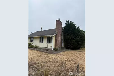 320 E Oakview Avenue, Centralia, WA 98531 - Photo 1