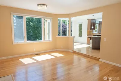 13810 SE 62nd Street, Bellevue, WA 98006 - Photo 15