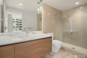 583 Battery St, Seattle, WA 98121 - Photo 13