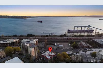 524 6th Avenue W #407, Seattle, WA 98119 - Photo 27