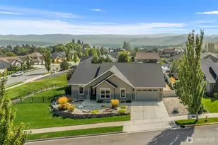 351 Allison St, Wenatchee, WA 98801 - Photo 1