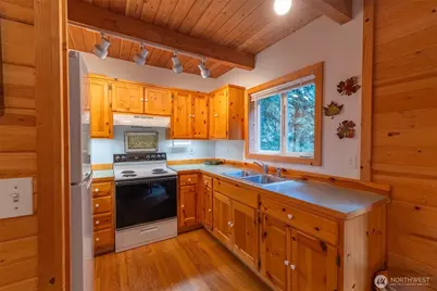 13008 Welcome Road, Deming, WA 98244 - Photo 19