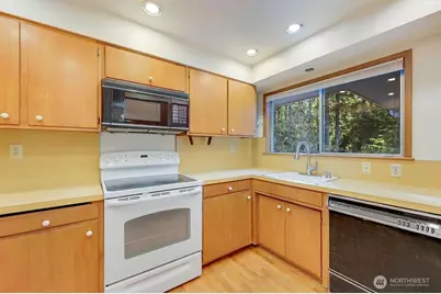 2401 NW Finn Hill Road, Poulsbo, WA 98370 - Photo 17