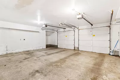 1748 Bellevue Way NE #1, Bellevue, WA 98004 - Photo 27