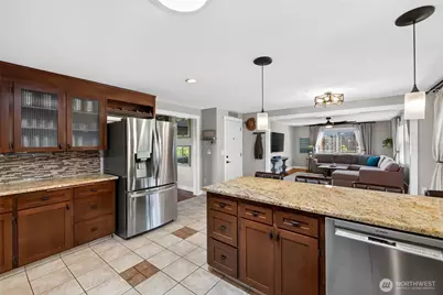 3110 15th Street Pl SW, Puyallup, WA 98373 - Photo 9