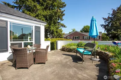 2716 Cornwall Avenue, Bellingham, WA 98225 - Photo 23