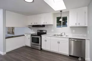 1420 NE Steele Creek Dr, Bremerton, WA 98311 - Photo 3