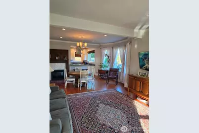 7652 E Green Lake Drive N, Seattle, WA 98103 - Photo 5