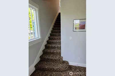 7652 E Green Lake Drive N, Seattle, WA 98103 - Photo 13