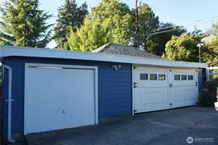 7652 East Green Lake Dr N, Seattle, WA 98103 - Photo 39