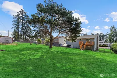 720 NW Hyak Drive, Oak Harbor, WA 98277 - Photo 25