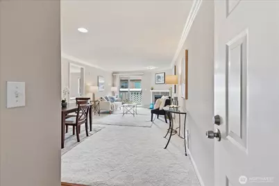 1011 156th Avenue NE #207, Bellevue, WA 98007 - Photo 7