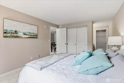 1011 156th Avenue NE #207, Bellevue, WA 98007 - Photo 19