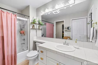 12034 15th Avenue NE #103, Seattle, WA 98125 - Photo 21