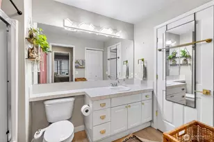 12034 15th Ave NE, Seattle, WA 98125 - Photo 23