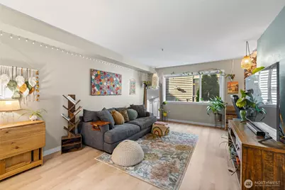 12034 15th Avenue NE #103, Seattle, WA 98125 - Photo 11