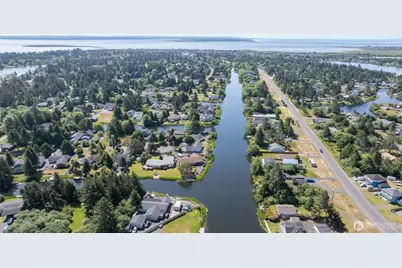 796 Mount Olympus Avenue SE, Ocean Shores, WA 98569 - Photo 17