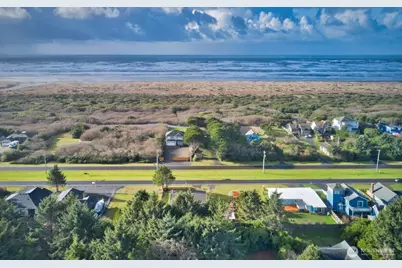 482 Ocean Shores Boulevard NW, Ocean Shores, WA 98569 - Photo 3