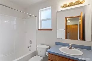 20627 Circle Bluff Dr, Arlington, WA 98223 - Photo 15