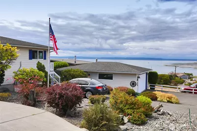 4104 Scatchet View Drive, Clinton, WA 98236 - Photo 3