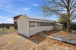 541 Castle Dr, Moses Lake, WA 98837 - Photo 9