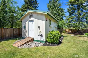 1005 20th St SE, Auburn, WA 98002 - Photo 9