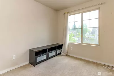 9506 10th Avenue E, Tacoma, WA 98445 - Photo 27