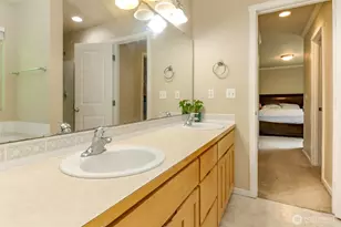 9506 10th Ave E, Tacoma, WA 98445 - Photo 17